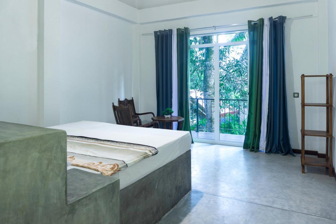 Kurulu Garden Hotel Ahungalla Buitenkant foto